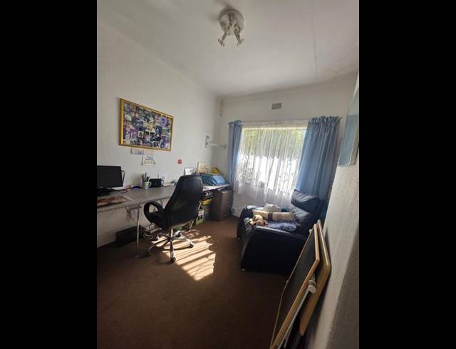 3 BEDROOM HOUSE FOR SALE IN ESTHER PARK